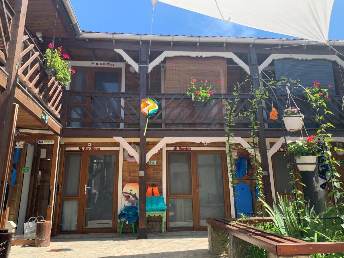 Bazart Vama Veche Hostel Buitenkant foto