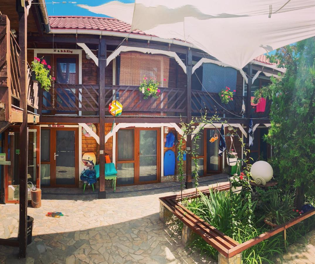 Bazart Vama Veche Hostel Buitenkant foto