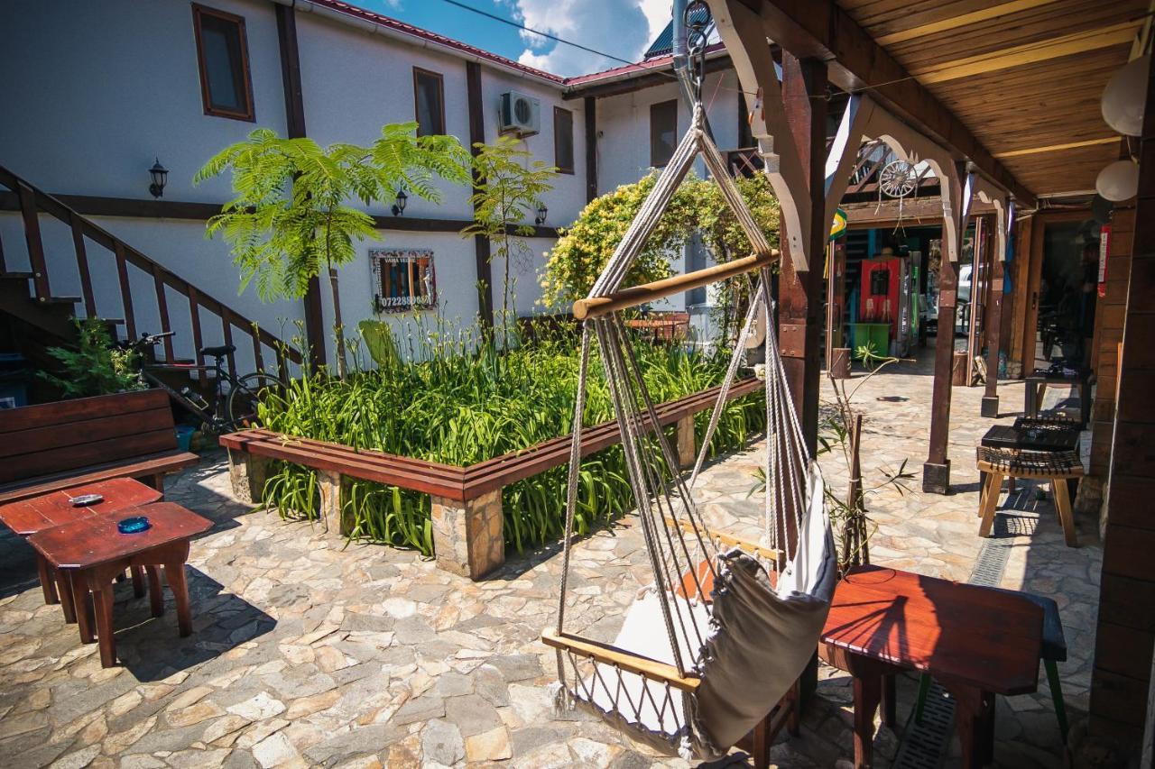 Bazart Vama Veche Hostel Buitenkant foto