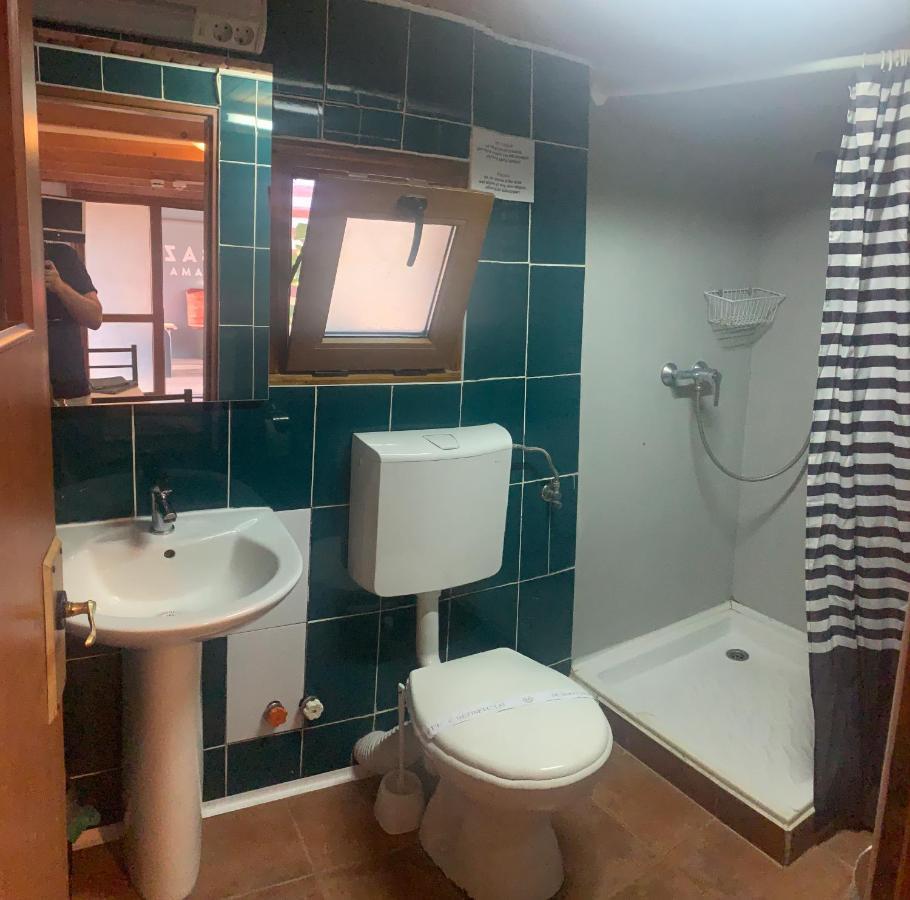 Bazart Vama Veche Hostel Buitenkant foto