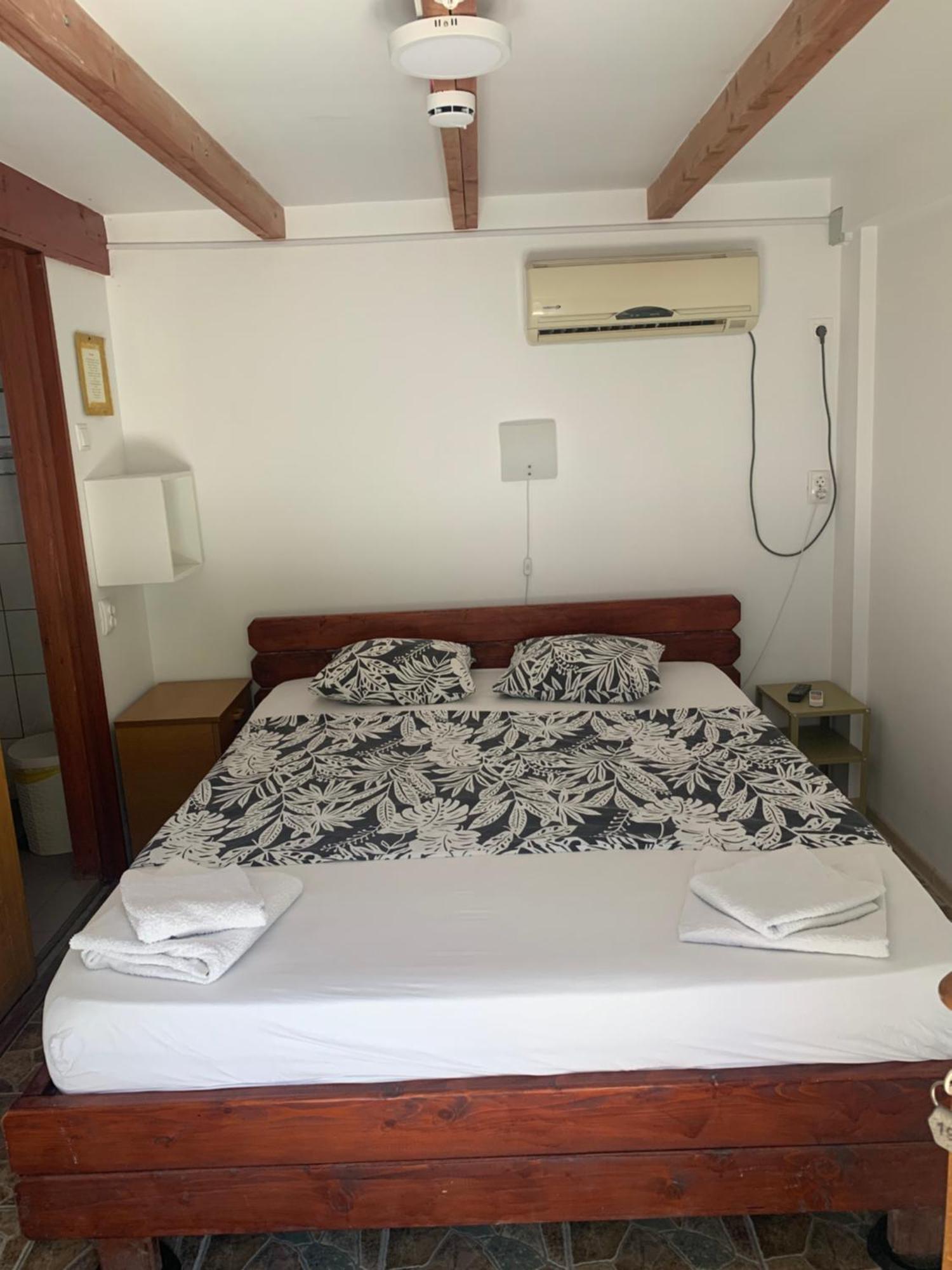 Bazart Vama Veche Hostel Buitenkant foto