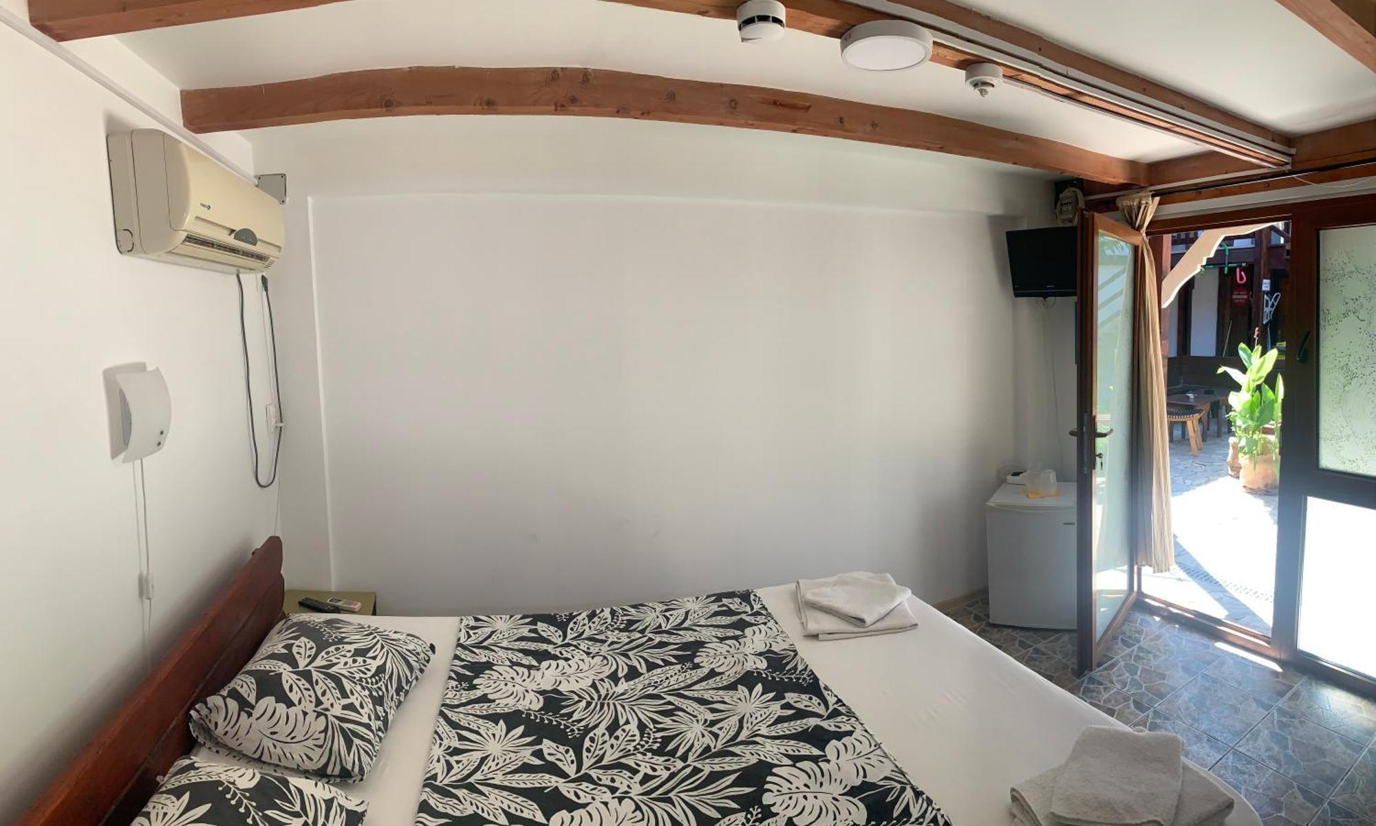 Bazart Vama Veche Hostel Buitenkant foto